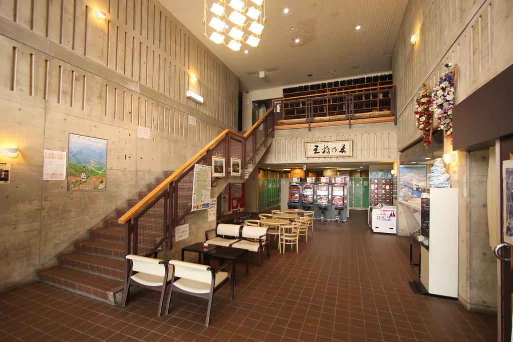Hotel Chalet Ryuo Yamanouchi  Eksteriør billede